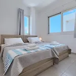 Sea Point Luxury Private Pool Walk To 3 - 5 Bdr In 1 Vila