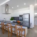 Vila Sea Point Luxury Private Pool Walk To 3 - 5 Bdr In 1
