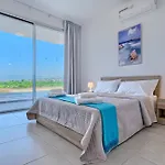 Sea Point Luxury Private Pool Walk To 3 - 5 Bdr In 1 Vila