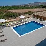 Vila Sea Point Luxury Private Pool Walk To 3 - 5 Bdr In 1 *