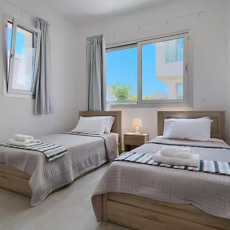 Villa Sea Point Luxury Private Pool Walk To 3 - 5 Bdr In 1 *