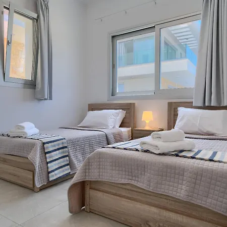 Villa Sea Point Luxury Private Pool Walk To 3 - 5 Bdr In 1 *