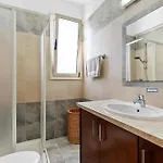 Villa Sea Point Villas Coral Bay Luxury Private Pool Villas Walk To Beach 3 - 5 Bdr In 1 Resort *
