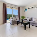 Sea Point Villas Coral Bay Luxury Private Pool Villas Walk To Beach 3 - 5 Bdr In 1 Resort Villa Korall-öböl