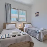 Sea Point Villas Coral Bay Luxury Private Pool Villas Walk To Beach 3 - 5 Bdr In 1 Resort Villa