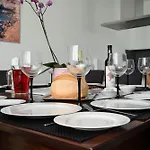 Sea Point Luxury Private Pool Walk To 3 - 5 Bdr In 1 فيلة كورال باي