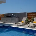 Sea Point Luxury Private Pool Walk To 3 - 5 Bdr In 1 *