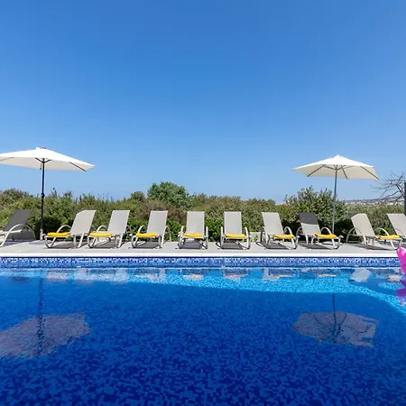 Вилла Sea Point Luxury With Private Pools In *