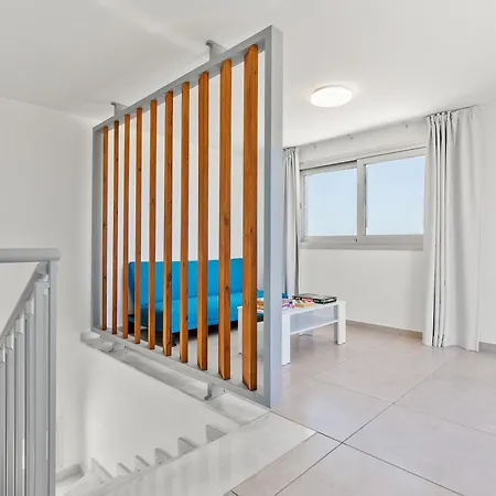 Sea Point Luxury With Private Pools In * Корал-Бэй