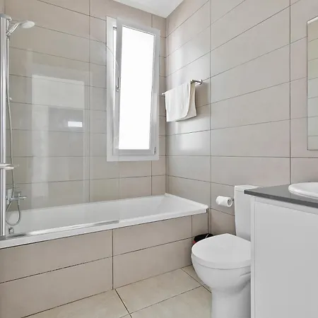 Вилла Sea Point Luxury With Private Pools In