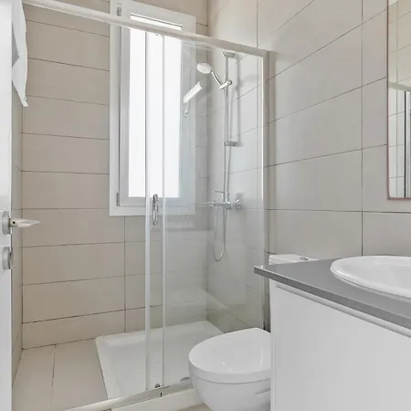 Sea Point Luxury With Private Pools In Вилла *