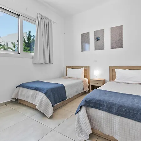 Вилла Sea Point Luxury With Private Pools In