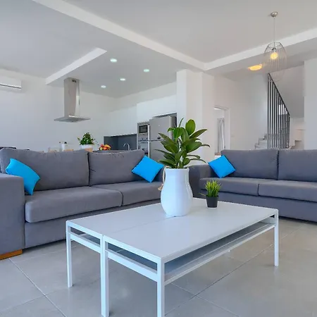 Sea Point Luxury Private Pool Walk To 3 - 5 Bdr In 1