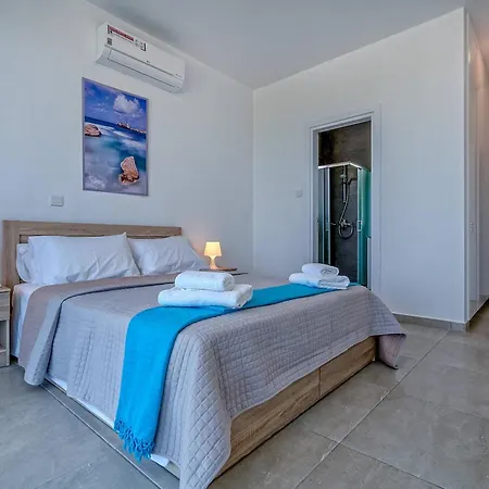Sea Point Luxury With Private Pools In *