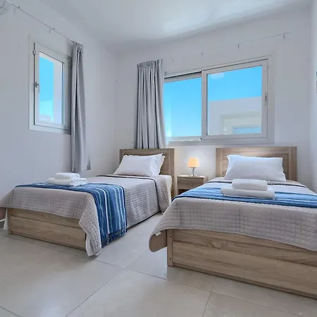 Sea Point Luxury With Private Pools In Вилла Корал-Бэй