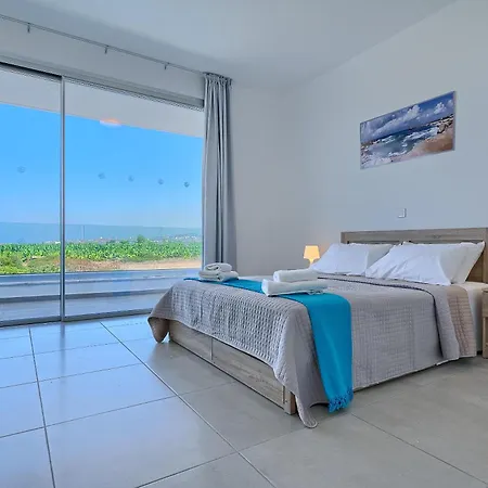 Sea Point Luxury Private Pool Walk To 3 - 5 Bdr In 1 Villa *