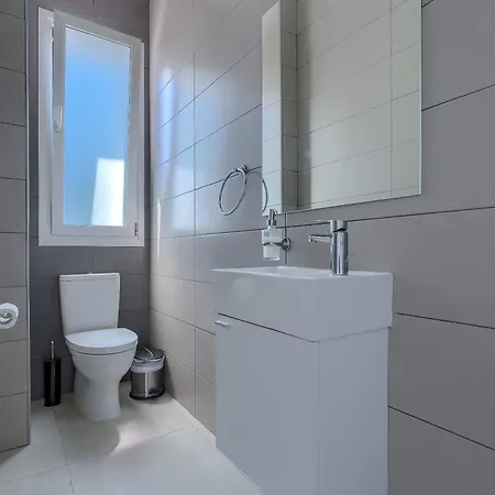 Sea Point Luxury Private Pool Walk To 3 - 5 Bdr In 1 Coral Bay