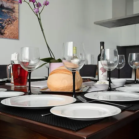 Sea Point Villa Coral Bay