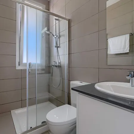 Sea Point Luxury Private Pool Walk To 3 - 5 Bdr In 1 *